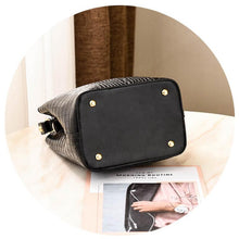 Load image into Gallery viewer, Women Pattern Handbag Casual Crocodile Shoulder Messenger Bags
