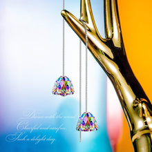Load image into Gallery viewer, Aurora Borilles Chandellier threader Drop Earring
